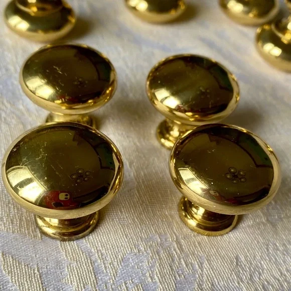 Brass Cabinet or Drawer Pulls Knobs - Picture 7 of 8